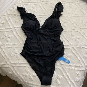 BRAND NEW Cupshe one-piece swimsuit